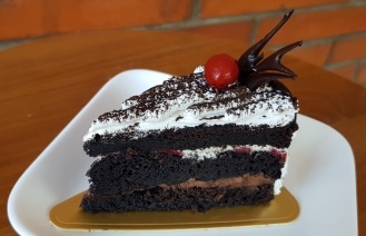 Black forest pastry per piece