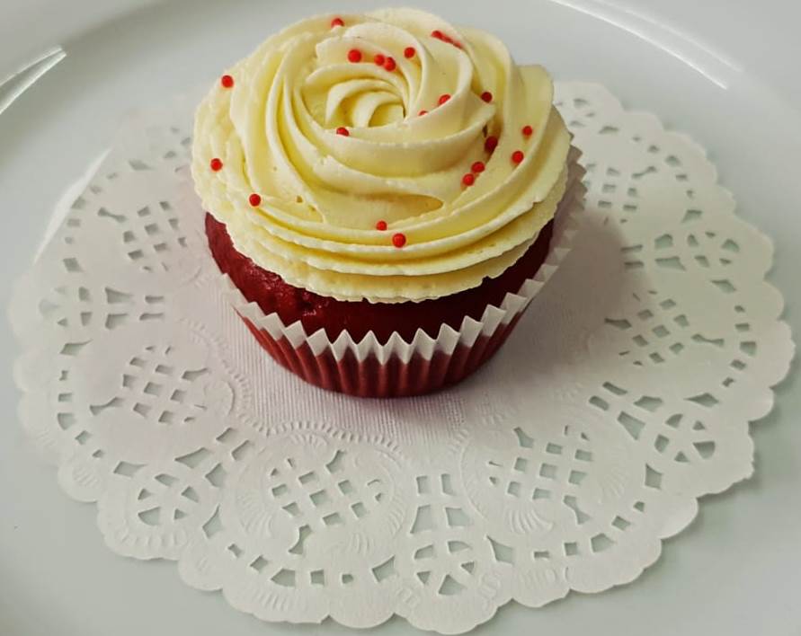 Red Velvet Cream Cheese Cupcake - Per Piece